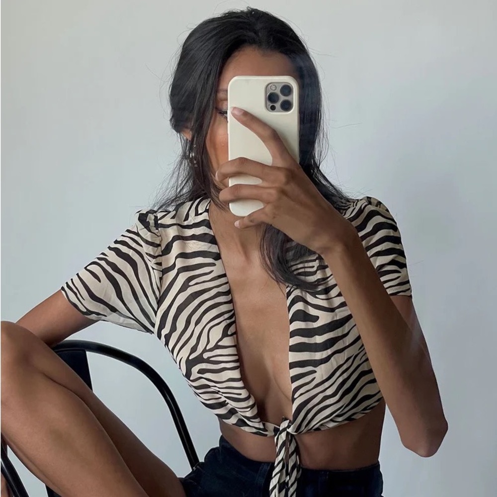 Princess Polly MAUDE TOP ZEBRA Size 6 US New Without tags